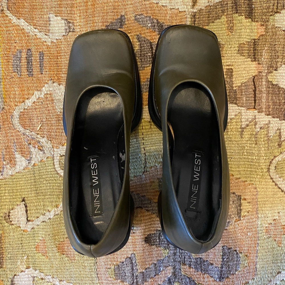 Vintage Nine West Shoe